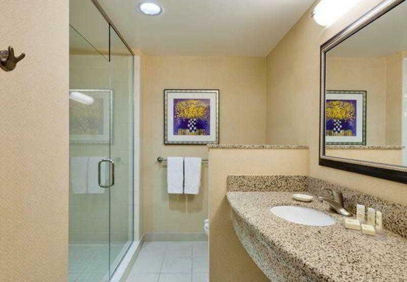 Courtyard Phoenix North / Happy Valley Ruang foto
